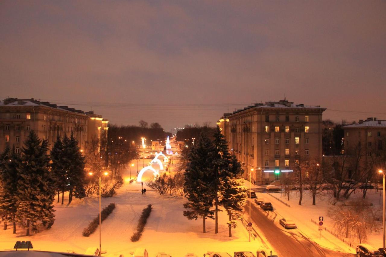 Hotel Rossiya Sankt Petersburg Exterior foto